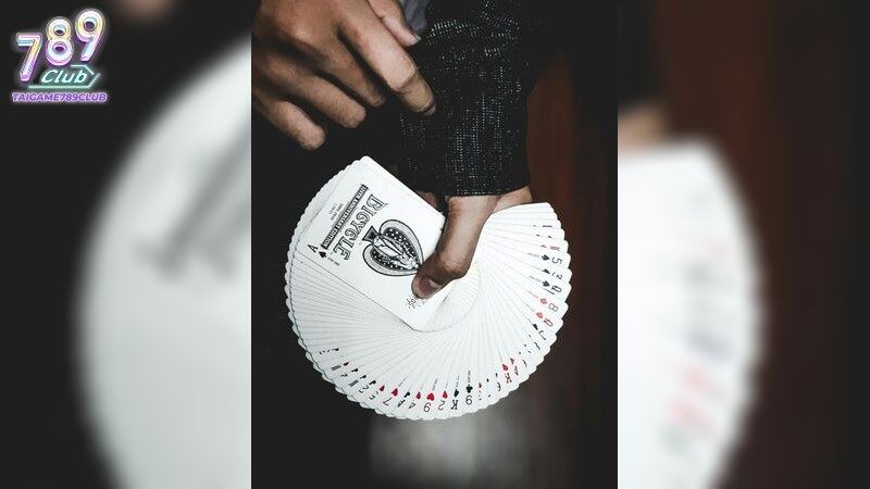 Chiến Lược Tối Ưu Khi Chơi Game Bài